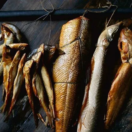 Right By The Sea, Apartman